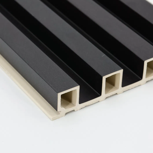 Ako si vybrať hrúbku nástenného panelu WPC? Kompletný sprievodca pre 5 mm, 7 mm, 9 mm a 12 mm aplikácie